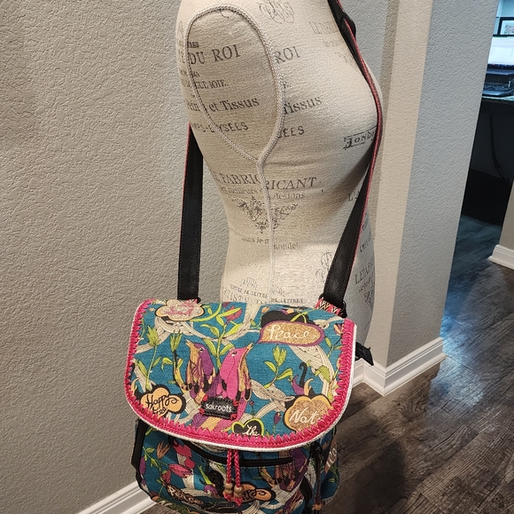 Sakroots Artist Circle Convertible Crossbody Backpack Shoulder Desert Spirit - Picture 8 of 10